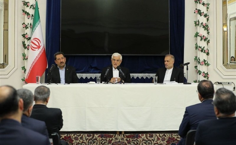 عارف: توسعه روابط با اتحادیه‌های منطقه‌ای از اولویت‌های سیاست خارجی ماست