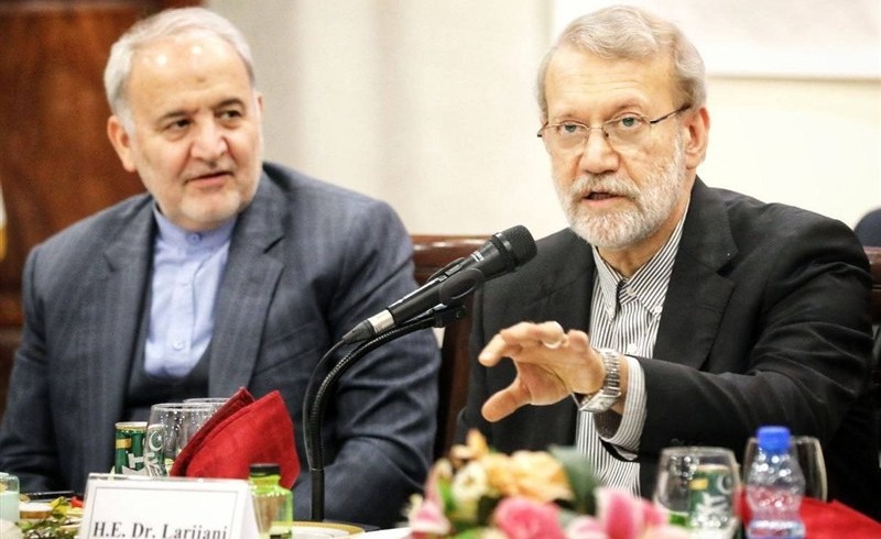 لاریجانی: مذاکرات واقعی را می‌پذیریم نه تصنعی