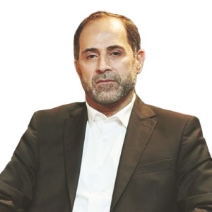 مقاومت با صلابت بر موضع خود ایستاده است