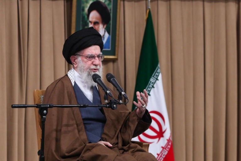 تحلیلی بر بازتاب  بیانات رهبر انقلاب در رسانه‌های عرب‌زبان