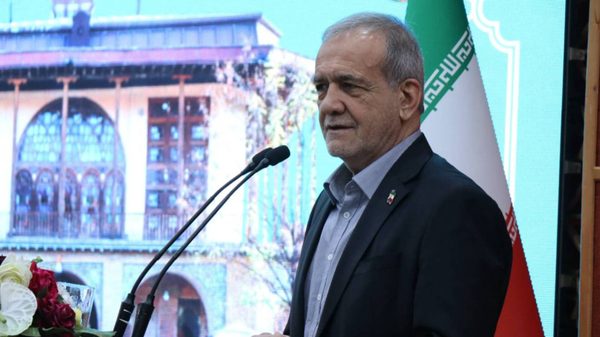 پزشکیان: انتقال پایتخت، یک اجبار است