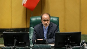 حاجی بابایی: تنها راه نجات کشور بسیجی عمل کردن است