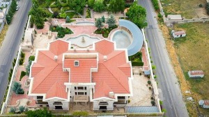 ویلای ۸ هزار متری متهم چای دبش به بانک ملت تحویل شد