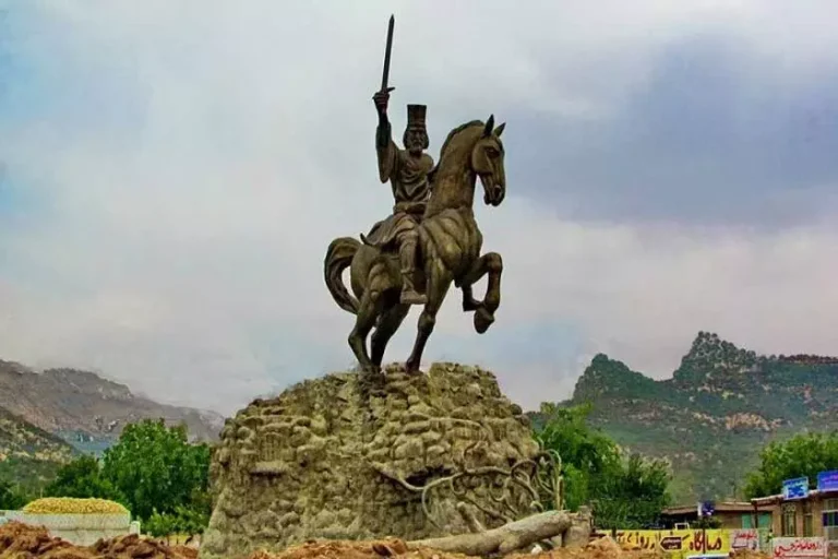 خوداتکایی ملی؛ تجربه ایران در برابر فشار جهانی