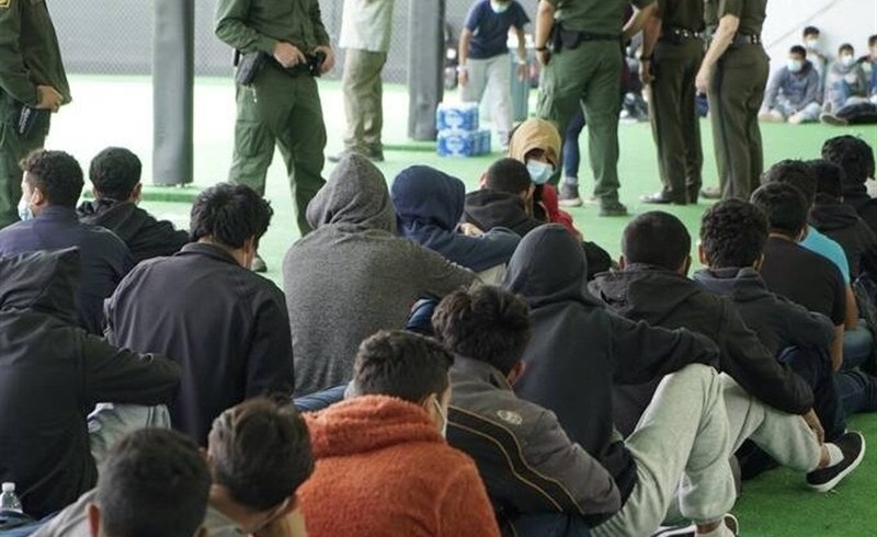 آمریکا گرین‌کارت مهاجران ۱۹ کشور از جمله ایران را بازبینی می‌‌کند