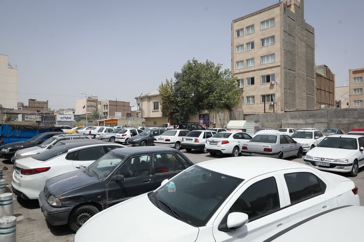 بی‌نظمی قیمت پارکینگ‌ها در سایه کم‌کاری؛مردم کرمانشاه خواهان ورود فوری