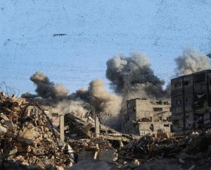 گلوله باران سه جانبه غزه توسط رژیم صهیونیستی