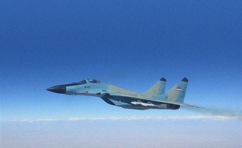 پرواز جنگنده میگ ۲۹ ارتش بر فراز تهران