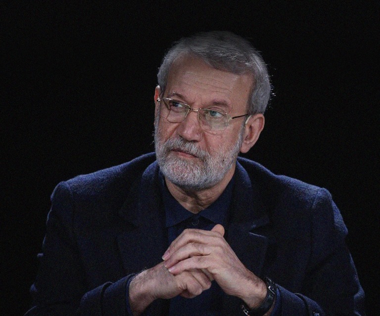 لاریجانی: مذاکرات واقعی را می پذیریم نه تصنعی