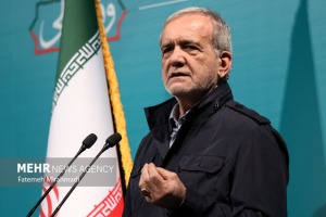 پزشکیان: کتاب و کتابخوانی گره از مشکلات می‌گشاید