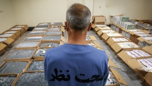 کشف داروهای قاچاق زیرمیزی از یک داروخانه