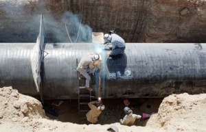 دستور پزشکیان برای افتتاح طرح انتقال آب دریا به فلات مرکزی