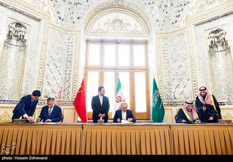 تخت روانچی: ایران، چین و عربستان در پی گسترش همکاری در زمینه‌های مختلف هستند