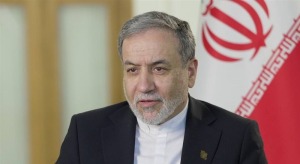 عراقچی: باید در نحوه همکاری با آژانس تجدیدنظر کنیم/ به آمریکا توصیه می‌کنم به مردم ایران احترام بگزارد