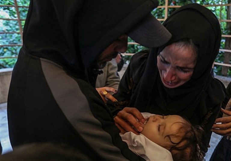 دفاع مدنی غزه: اکثر شهدای حمله صهیونیست‌ها به مدرسه آوارگان کودکان هستند