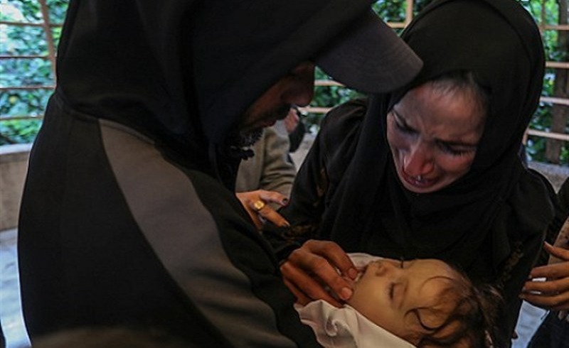 دفاع مدنی غزه: اکثر شهدای حمله صهیونیست‌ها به مدرسه آوارگان کودکان هستند