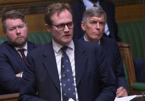 نماینده پارلمان انگلیس: ارتش باید از تجربه نظامیان افغان استفاده کند