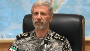 سرلشکر حاتمی: ارتش بر خلق فناوری‌های بازدارنده‌ متمرکز است