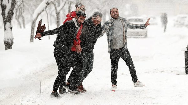 وقتی حتی بارندگی باعث عصبانیت ضدانقلاب می‌شود