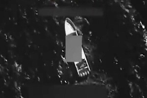 تداوم حملات آمریکا به قایق ها در اقیانوس آرام؛ پنج نفر کشته شدند