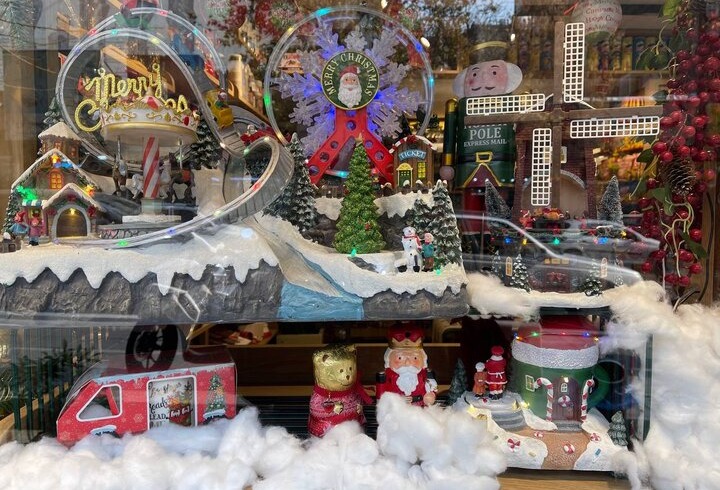 شادی قرضی کریسمس با فاکتور میلیونی!