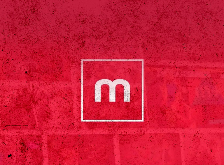 جنگ رسانه ای میان منوتو و اینترنشنال بر سر رضا پهلوی