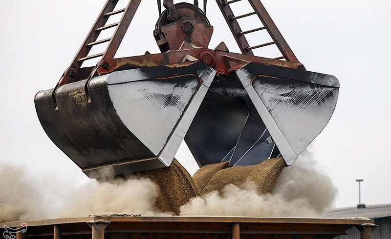 کشتی‌های حامل کالا‌های اساسی ۲۴ ساعته تخلیه می‌شوند