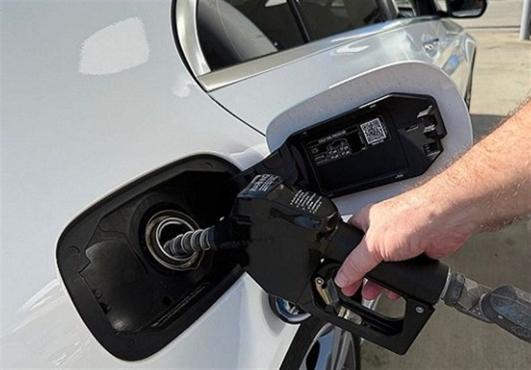 برآورد هزینه ۲.۷ میلیارد دلاری واردات بنزین تا پایان سال