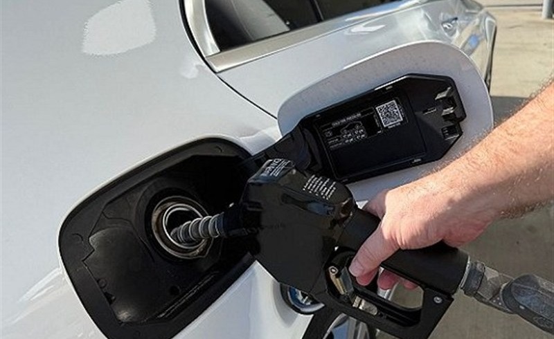 برآورد هزینه ۲.۷ میلیارد دلاری واردات بنزین تا پایان سال