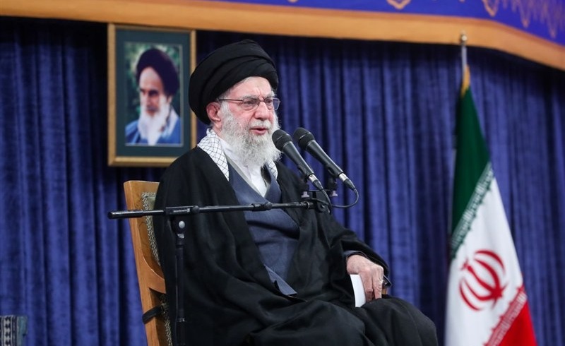 رهبر انقلاب: با معترض حرف می‌زنیم؛ اغتشاشگر را باید سر جایش نشاند