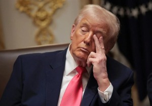 یو اس ای تودی: وضعیت سلامتی ترامپ رو به وخامت است