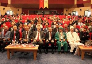 نگرش آکپارتی به جامعه علویان ترکیه