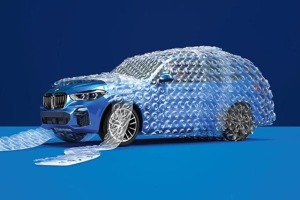 بیمه بدنه برای ماشین‌های لوکس؛ کجاها باید حساس‌تر انتخاب کنی؟