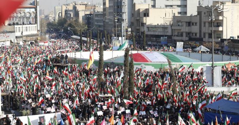 معترضان اقتصادی علیه آشوبگران