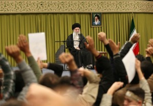 حمایت قاطع ۴۰۰ سرطایفه شیعه و سنی از امام خامنه‌ای