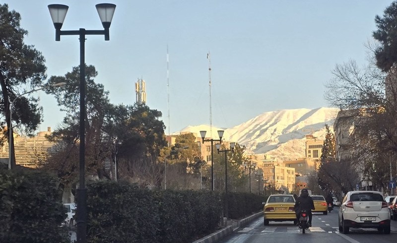 آلودگی هوای تهران به مرز پاک رسید/ شاخص ۵۵