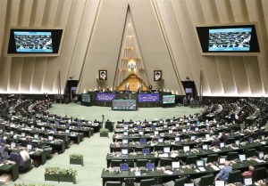 مجوز مجلس به دولت برای دریافت ۲۰ میلیارد یورو فاینانس در ۱۴۰۵