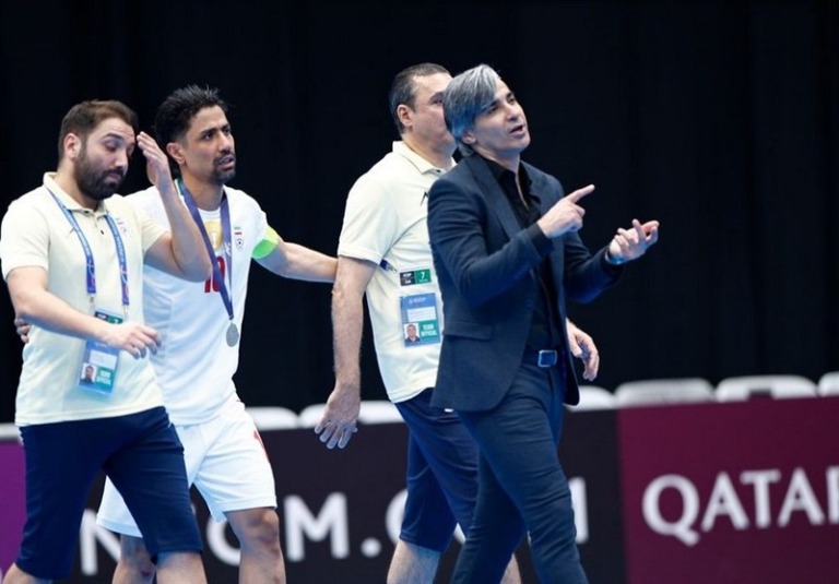 واکنش شمسایی به فشارها روی تیم ملی و غیبت روی سکوی قهرمانی