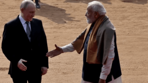 ترامپ: با هند توافق کردیم از روسیه نفت نخرد