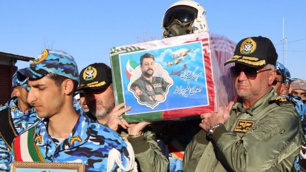 برگزاری مراسم تشییع پیکر شهید فیروزمند در پایگاه سوم شکاری