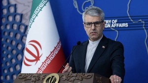 بقائی: خرید زمان در مذاکرات با آمریکا برای ما بی‌معناست