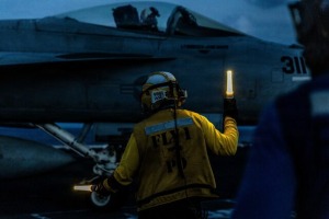 آیا استقرار ناوهای آمریکا در منطقه «بی‌سابقه» است؟