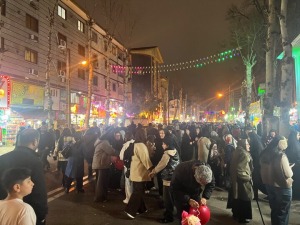 باران هم مانع نشد؛ نیمه‌ شعبان در زادگاه آیت‌الله بهجت (ره)