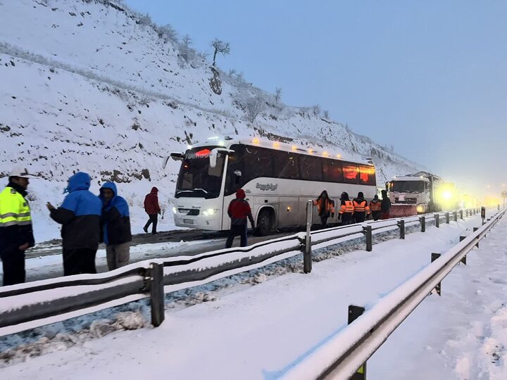 بازگشایی محور چالوس و آزادراه تهران–شمال از ساعت ۶ صبح