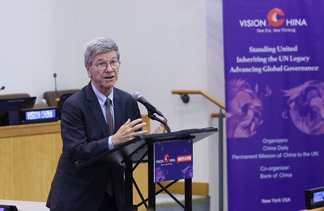 جفری ساکس: ترامپ عروسک خیمه‌شب‌بازی اسرائیل است