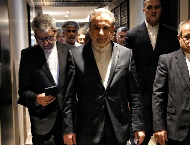 علی بیگدلی: احتمالا آمریکا در مساله هسته‌ای نرمش بیش‌تری نشان دهد