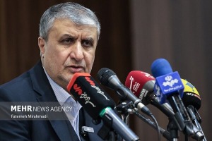 محور اصلی تقابل با دشمنان مسئله پیشرفت است