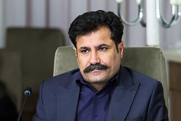 مردم باید از تماشاگری به مشارکت فعال برسند