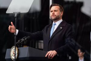 معاون ترامپ: نمی‌خواهیم در باتلاق یک جنگ گرفتار شویم