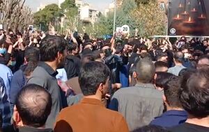 وطن‌فروشان بی‌مقداری که حتی یک درصد دانشجویان هم نیستند